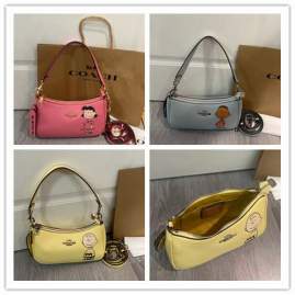 Picture of Coach Handbags _SKUfw240125232fw